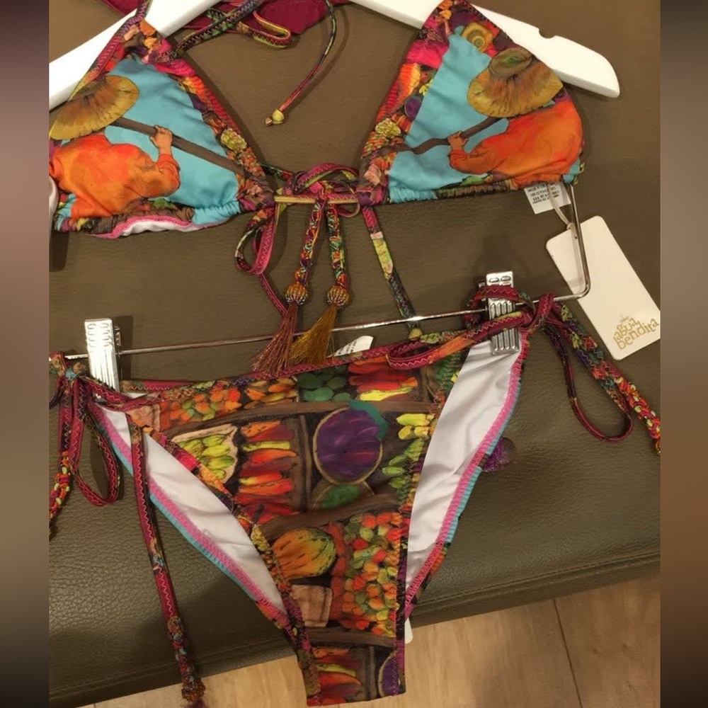Bathing suit